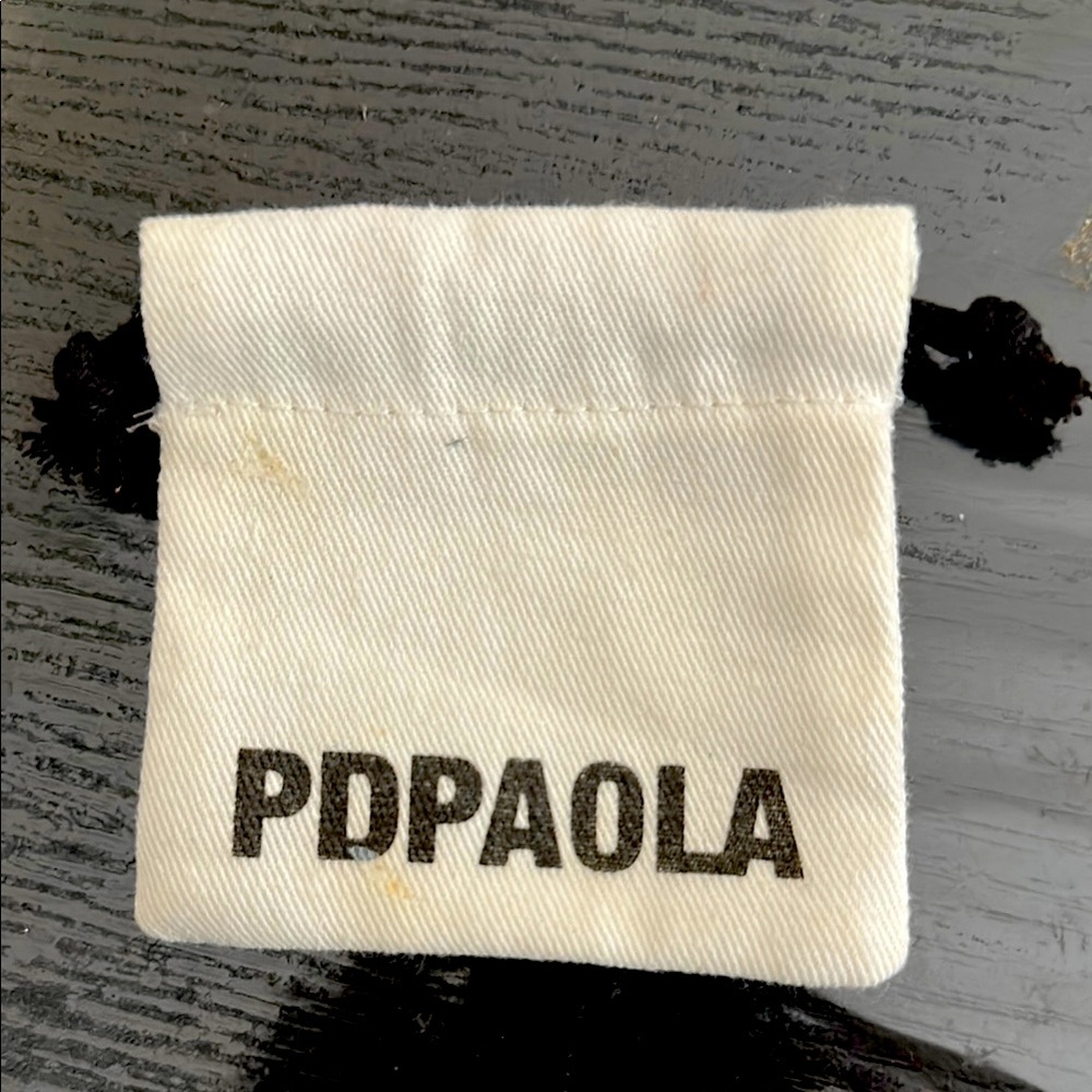 Drawstring pouch.  Use for coins, jewelry change, anything!